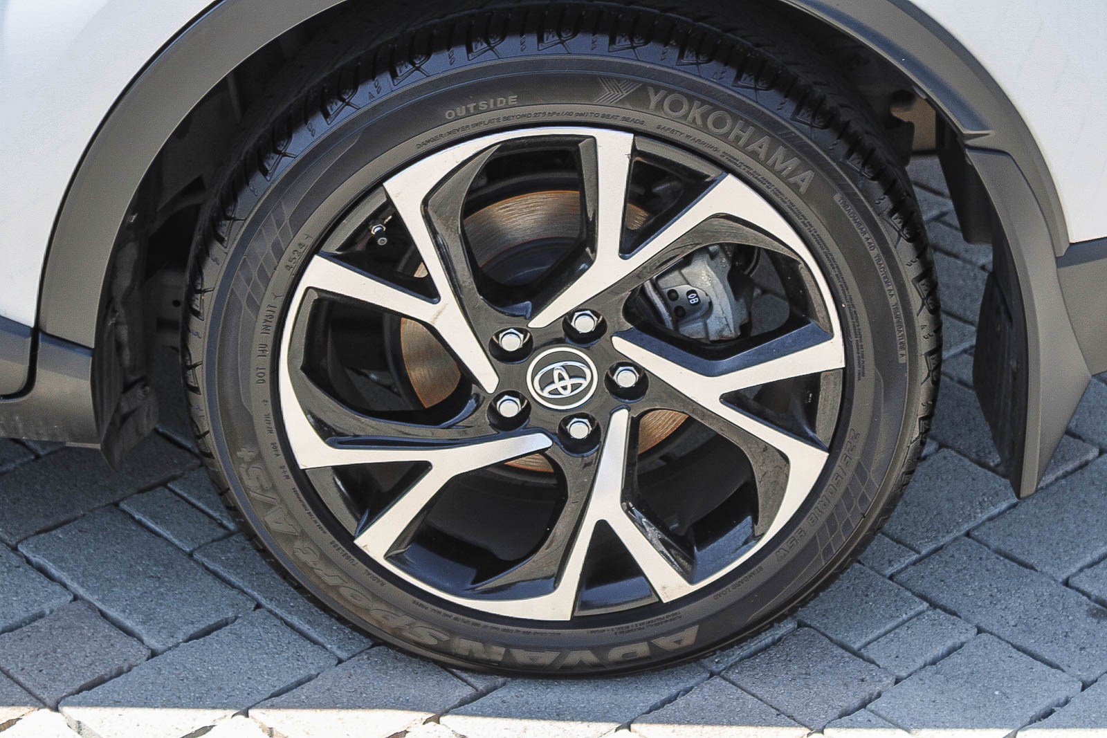 Certified 2019 Toyota C-HR XLE FWD image 12