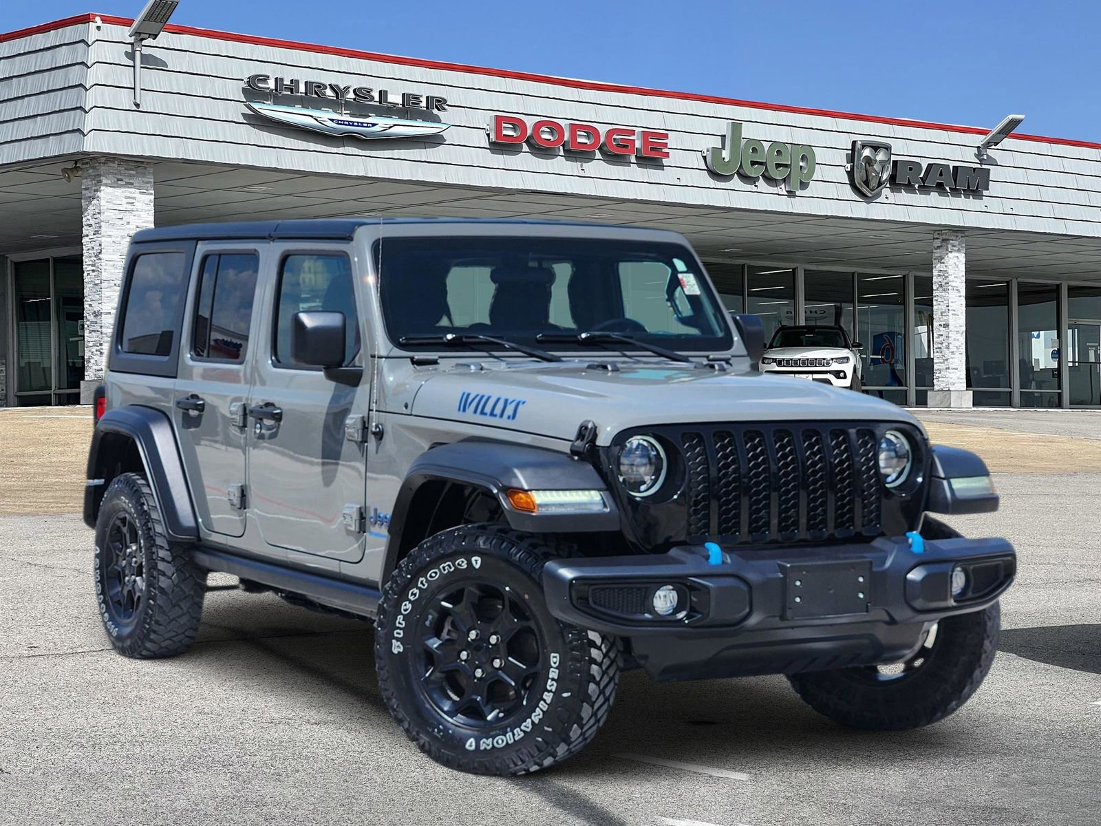 Used 2023 Jeep Wrangler Unlimited w/ Cold Weather Group