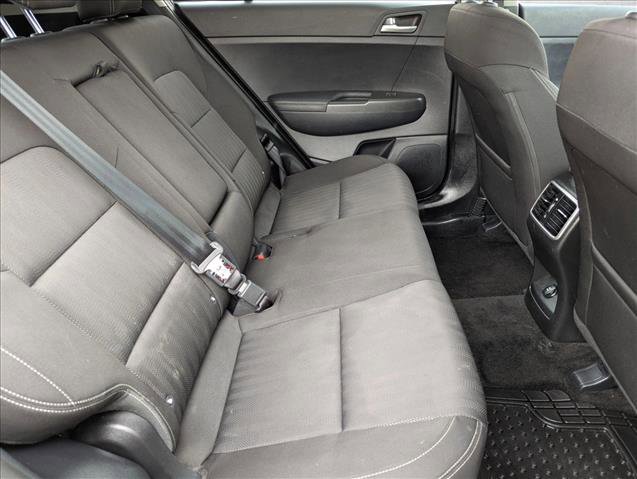 Used 2017 Kia Sportage LX AWD/4WD image 19