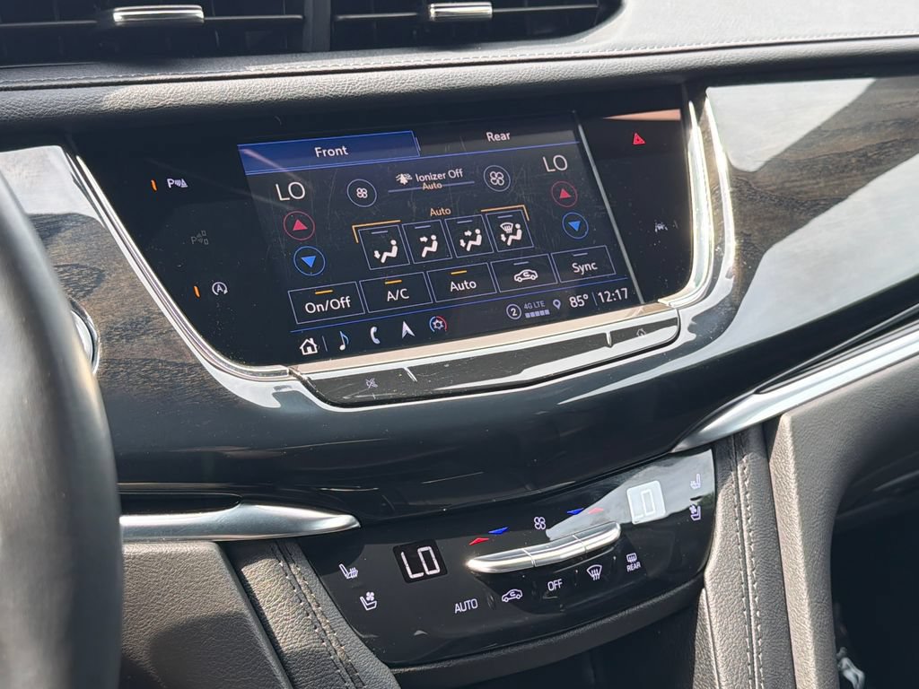 Certified 2024 Cadillac XT6 Premium Luxury AWD/4WD image 9