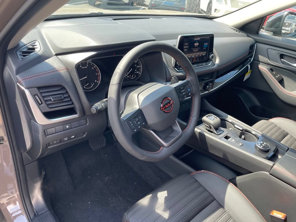 New 2026 Nissan Rogue SV AWD/4WD image 9