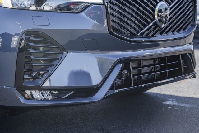 New 2026 Volvo XC60 B5 Ultra w/ Protection Package Premier image 12