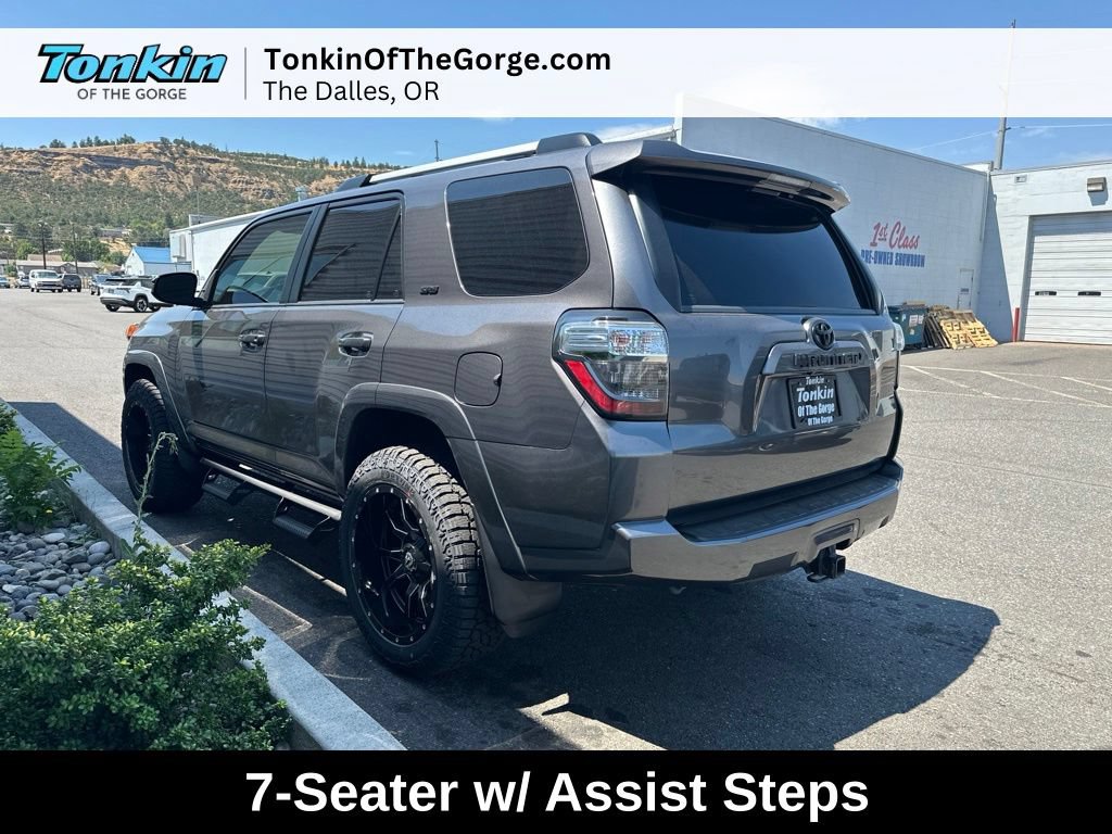 Used 2021 Toyota 4Runner SR5 AWD/4WD image 9