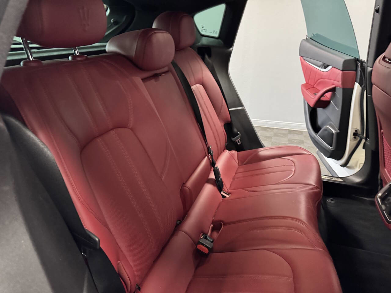 Used 2021 Maserati Levante S GranSport image 41