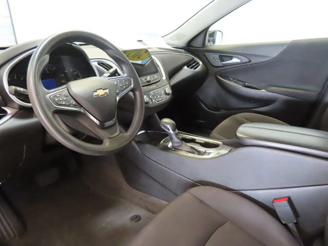 Used 2023 Chevrolet Malibu LT image 4