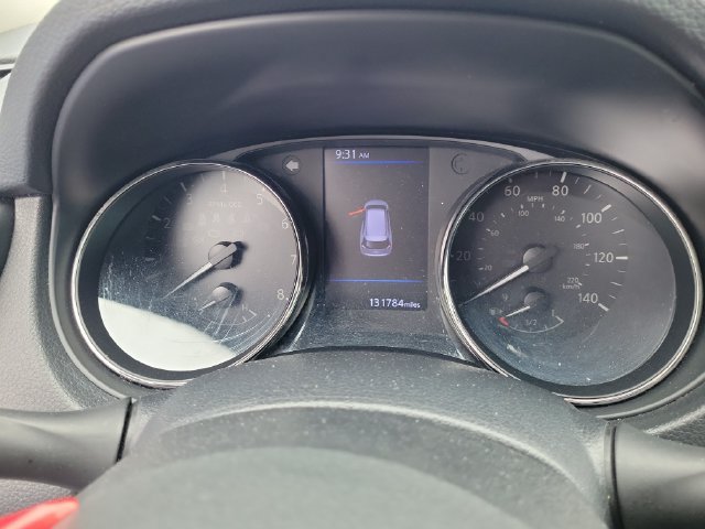 Used 2018 Nissan Rogue SV FWD image 26