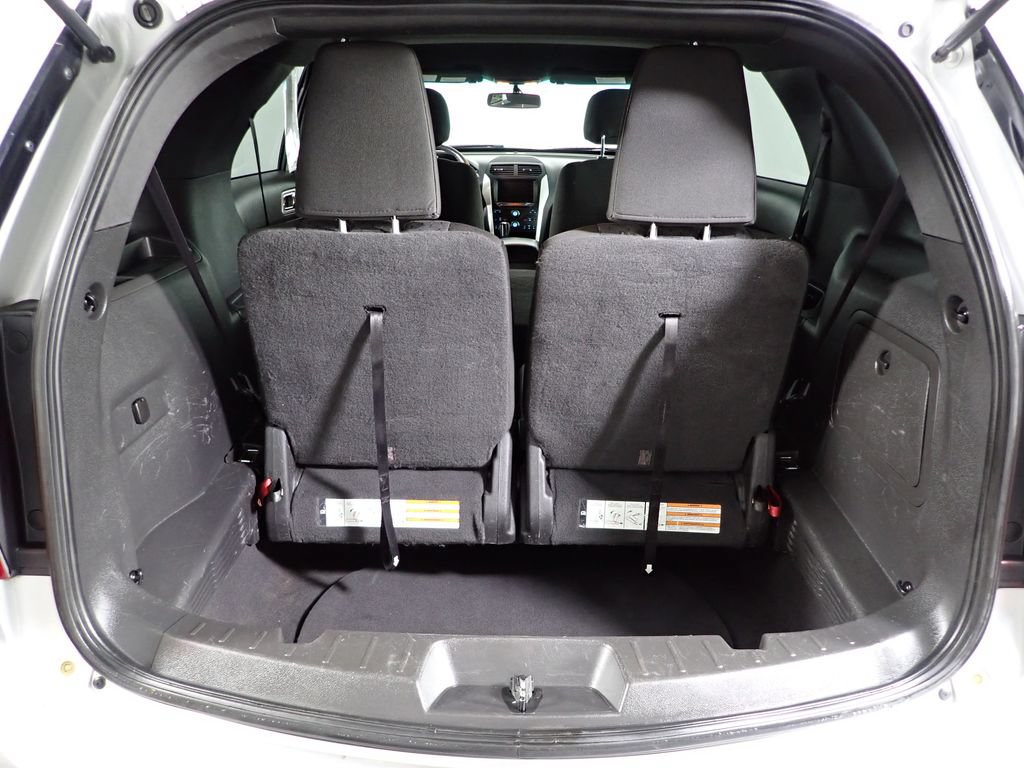 Used 2013 Ford Explorer XLT FWD image 15