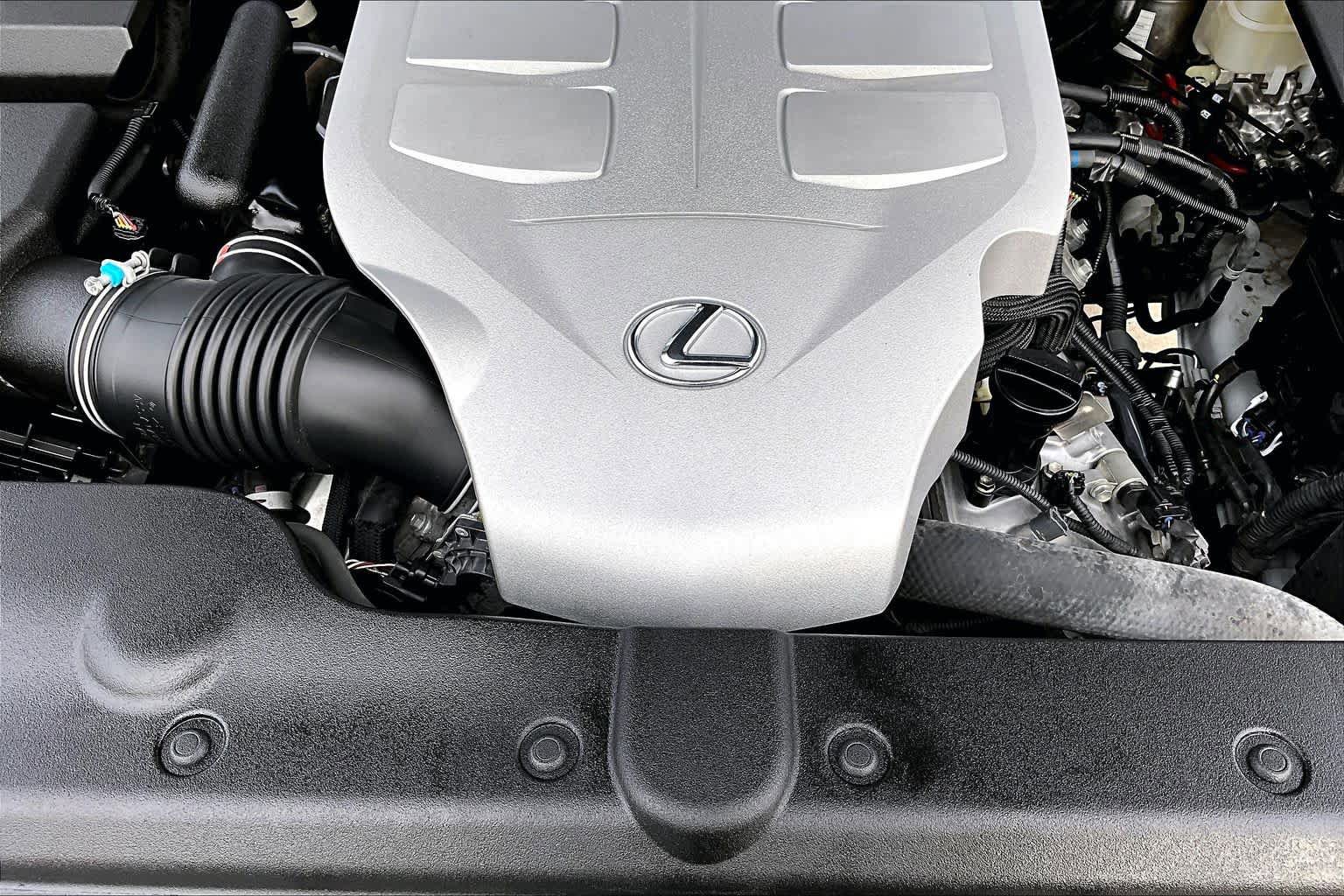 Used 2021 Lexus GX 460 Luxury w/ Accessory Package AWD/4WD image 33