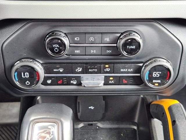 Used 2023 Ford Bronco Badlands image 17