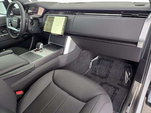New 2026 Land Rover Range Rover SE AWD/4WD image 18