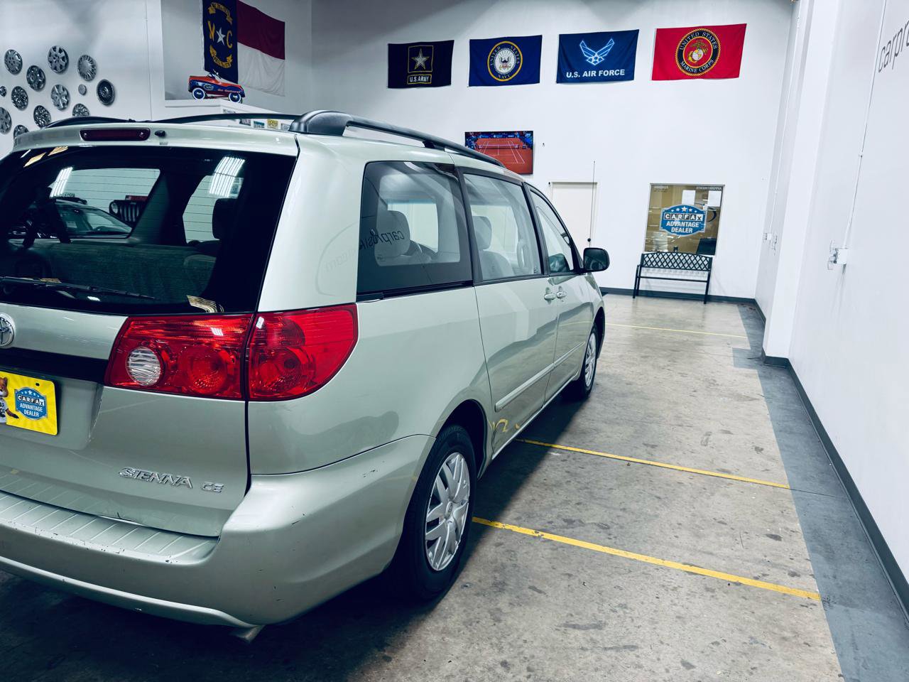 Used 2006 Toyota Sienna CE FWD image 21