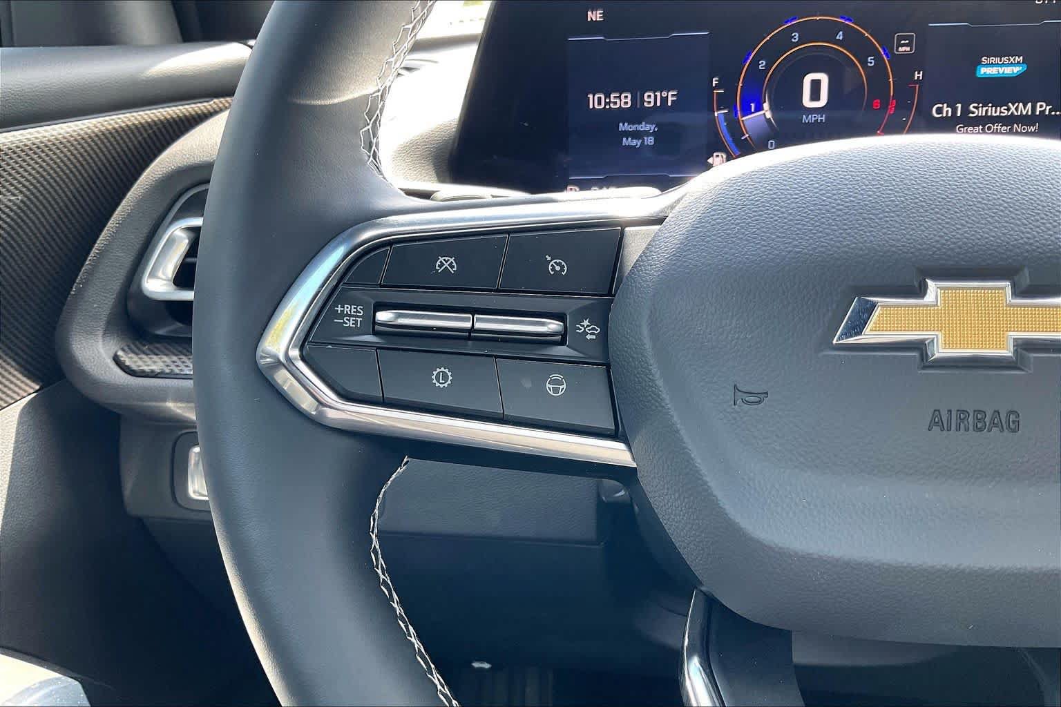 Used 2025 Chevrolet Traverse High Country w/ LPO, Floor Liner Package FWD image 34