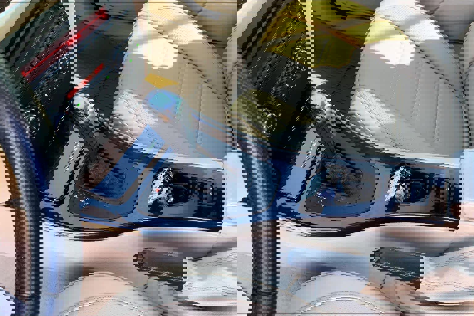 Used 2013 BMW 328i Convertible image 17