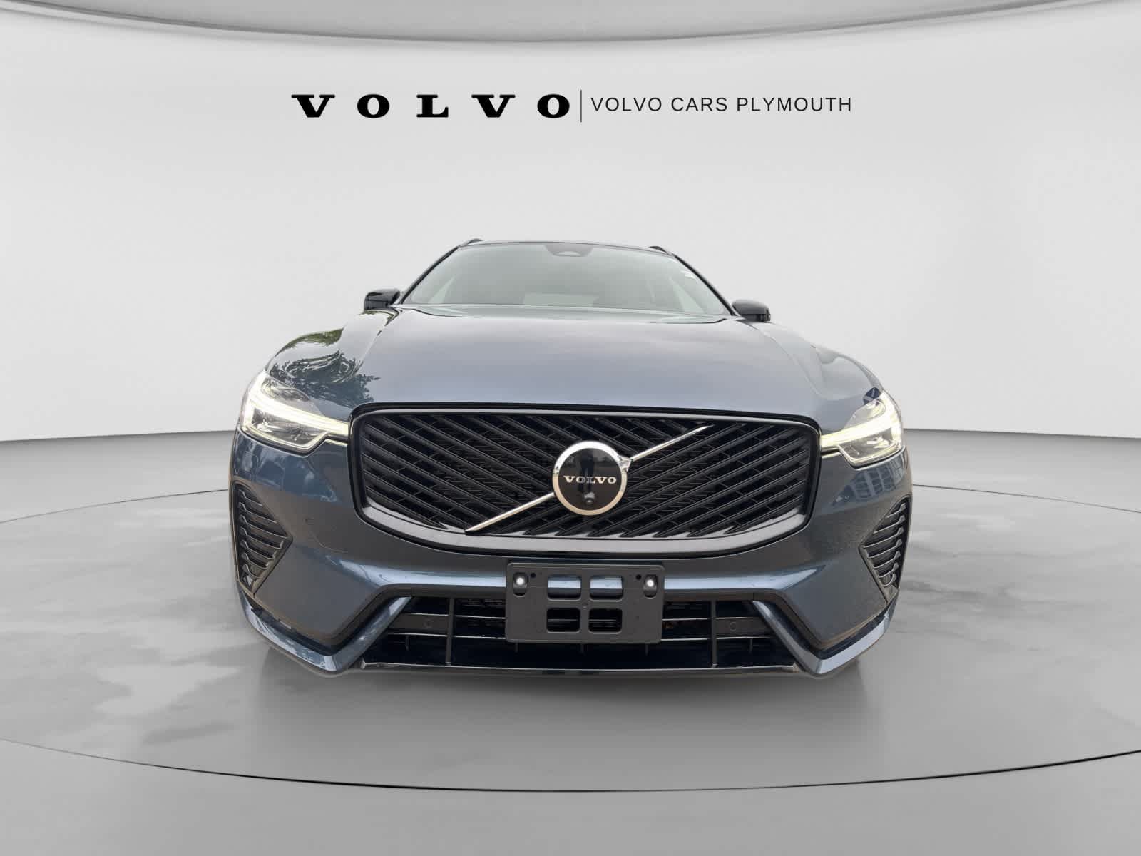 Used 2026 Volvo XC60 B5 Plus AWD/4WD image 7