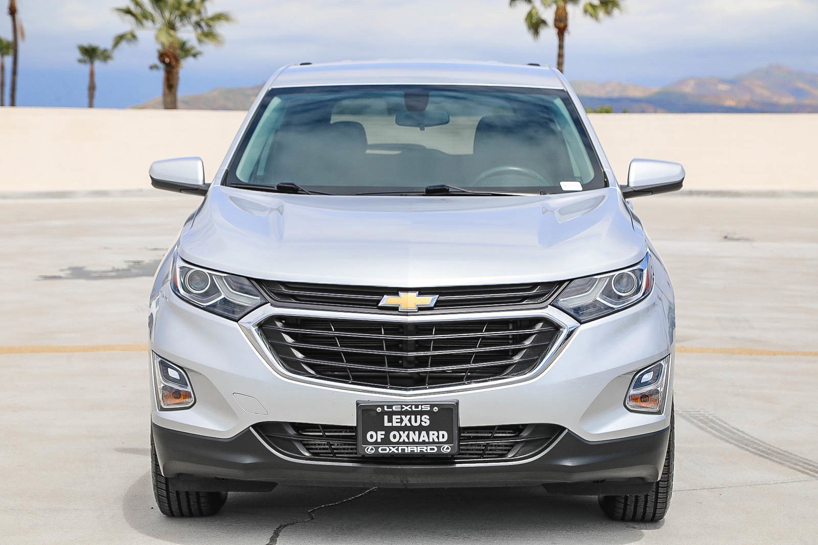 Used 2018 Chevrolet Equinox LT image 2
