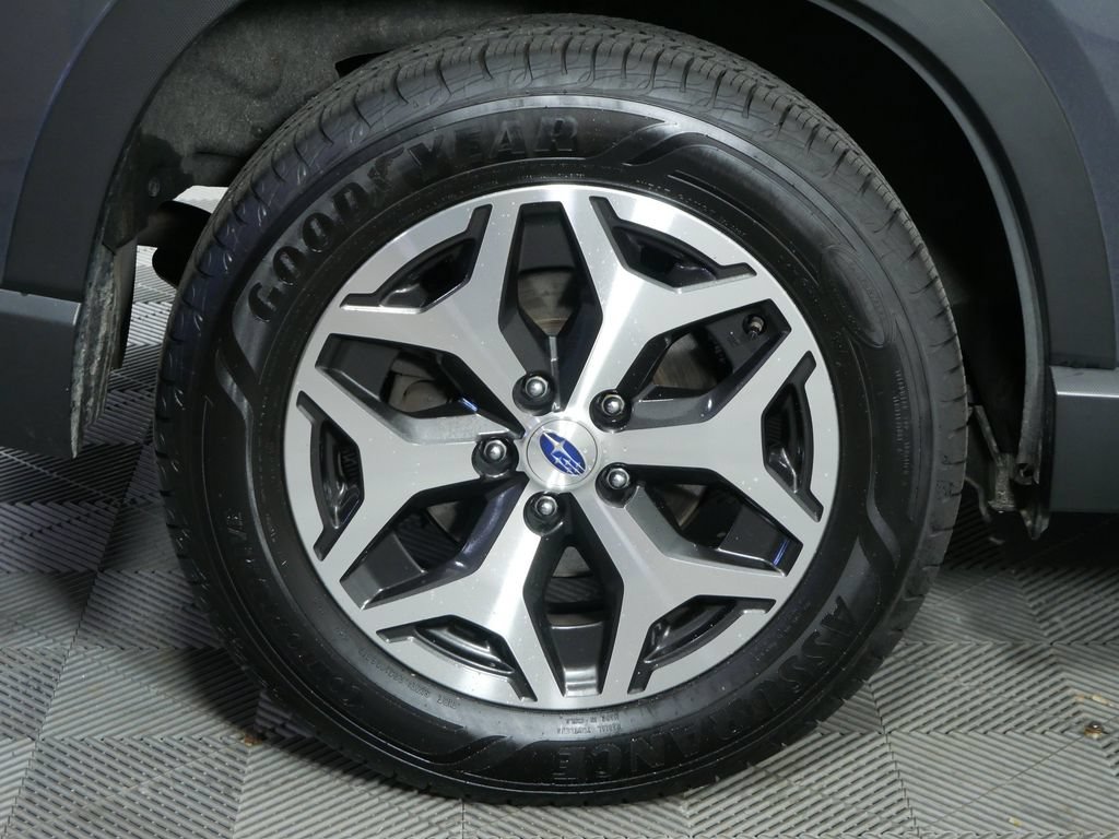 Used 2023 Subaru Forester Premium AWD/4WD image 11
