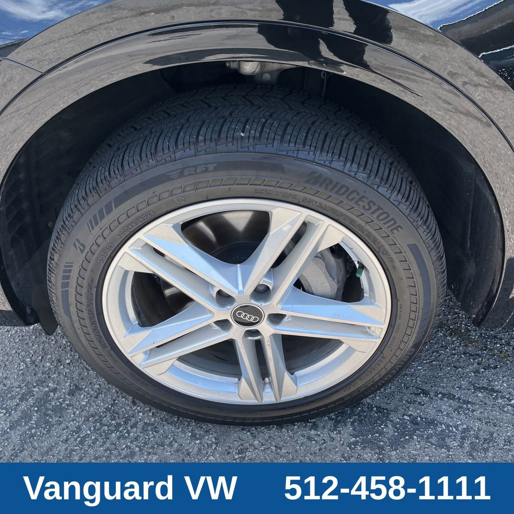 Used 2022 Audi Q5 e Premium w/ Convenience Package AWD/4WD image 16