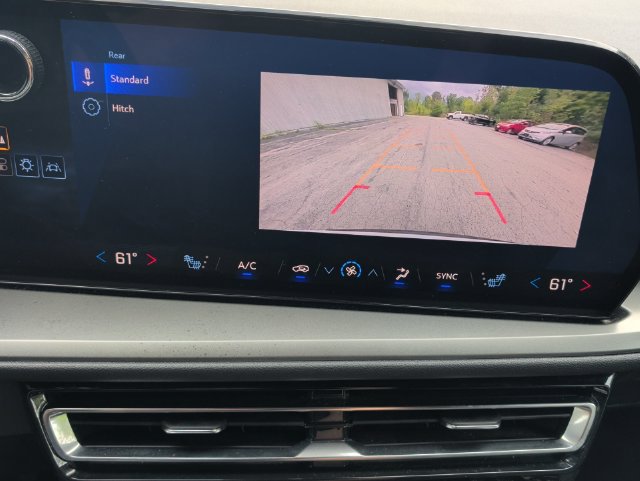 Used 2025 Chevrolet Traverse LT AWD/4WD image 18