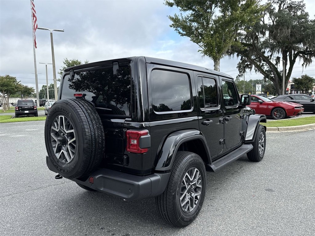 New 2025 Jeep Wrangler Sahara image 3