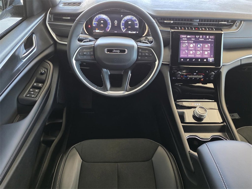 New 2025 Jeep Grand Cherokee L Altitude image 11