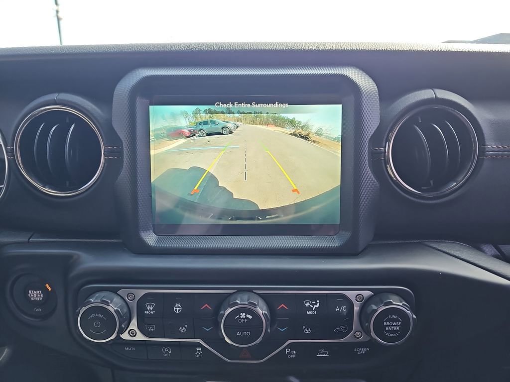 Used 2023 Jeep Wrangler Altitude image 28