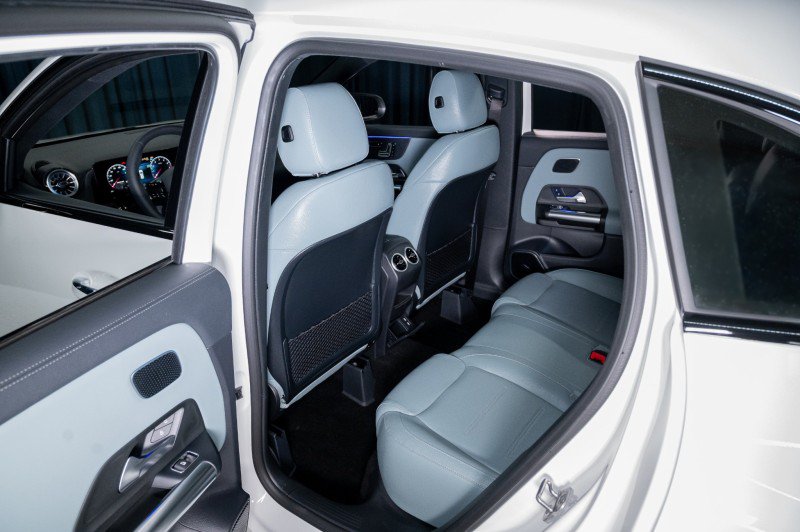 New 2026 Mercedes-Benz GLA 35 AMG 4MATIC image 27
