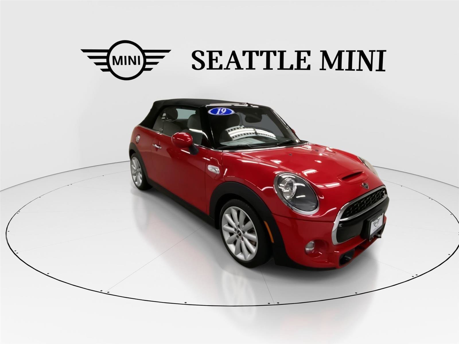 Used 2019 MINI Cooper S image 2