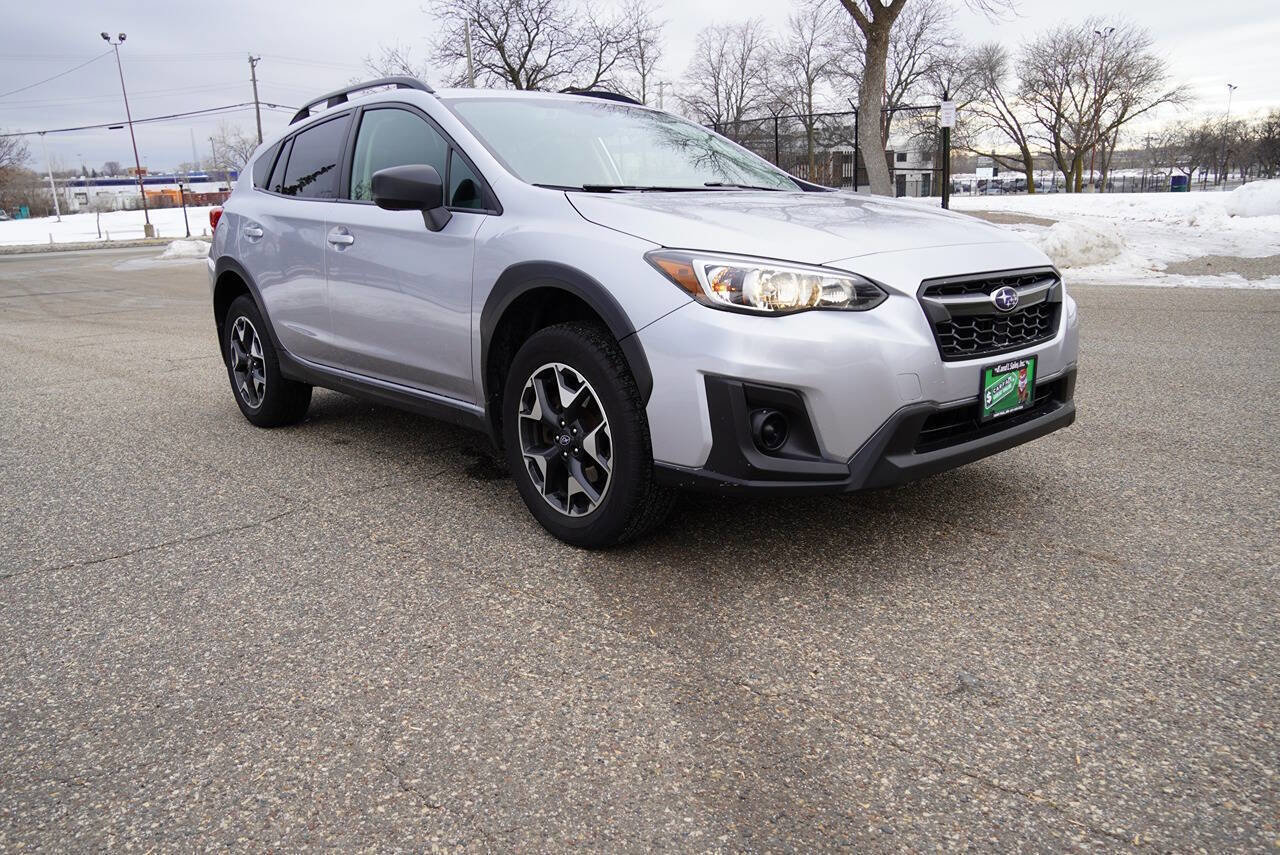 Used 2019 Subaru Crosstrek 2.0i w/ Eyesight System image 4
