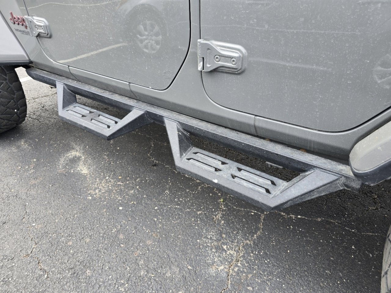 Used 2019 Jeep Wrangler Unlimited Rubicon w/ Dual Top Group image 23