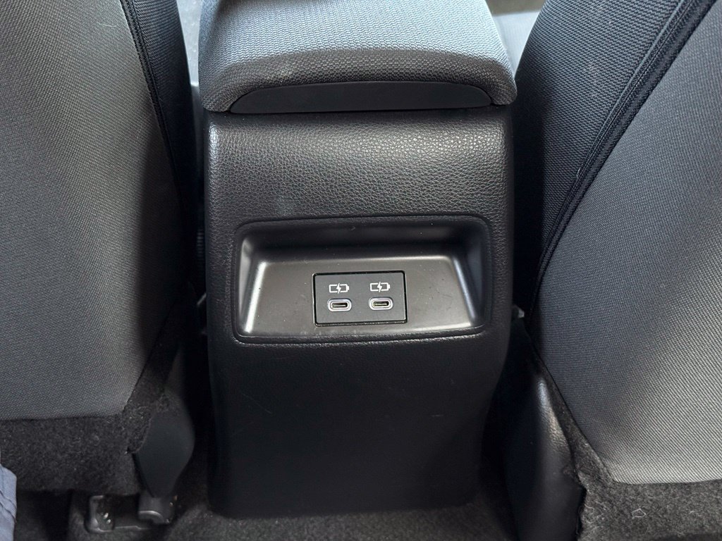 Used 2025 Toyota Corolla LE FWD image 29