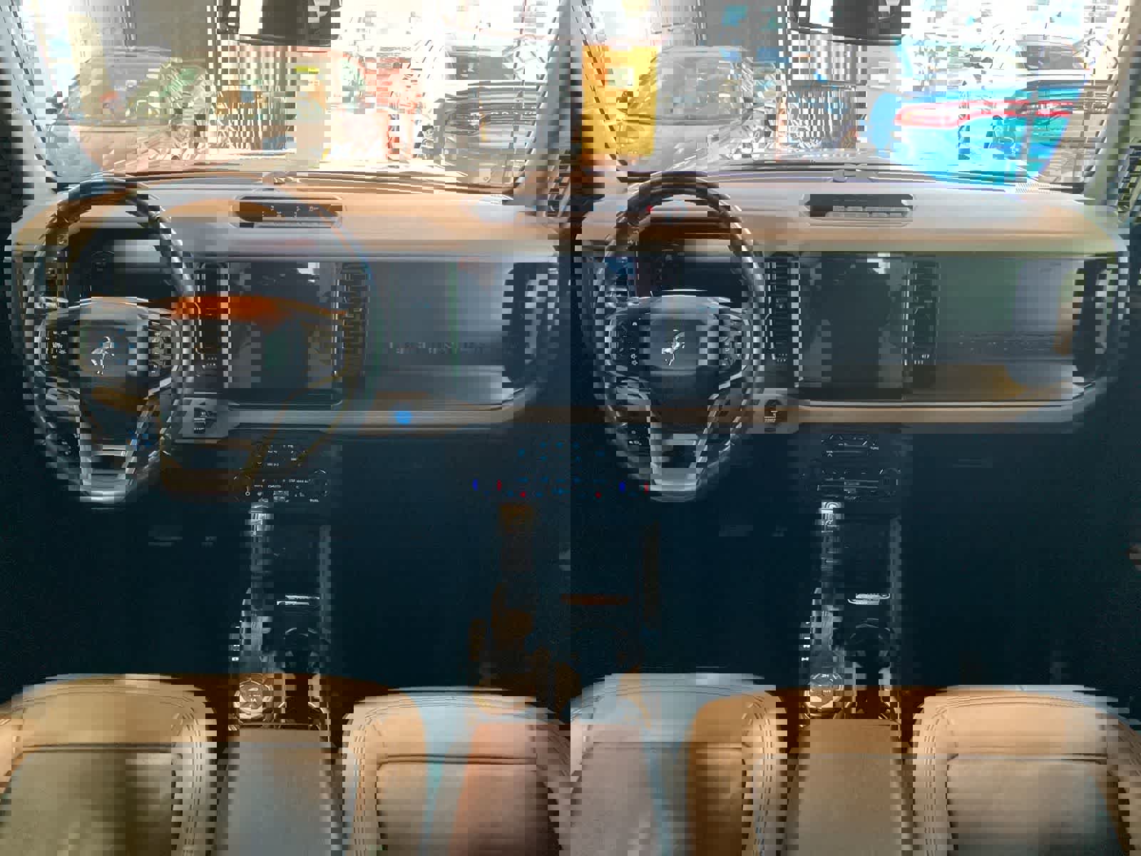 Used 2023 Ford Bronco Wildtrak AWD/4WD image 27