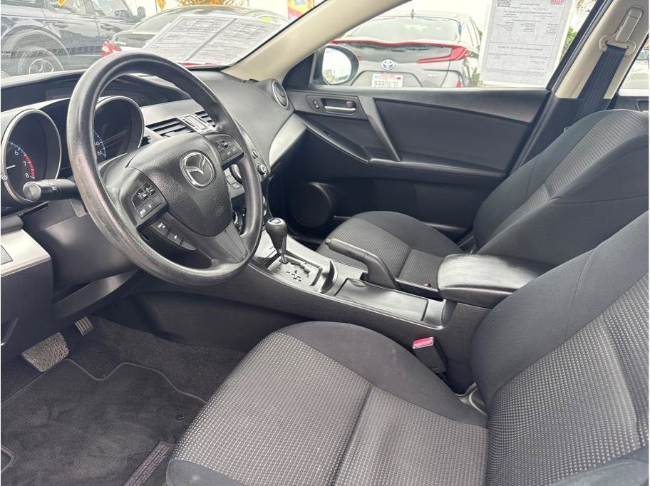 Used 2013 MAZDA MAZDA3 i Sport FWD image 9