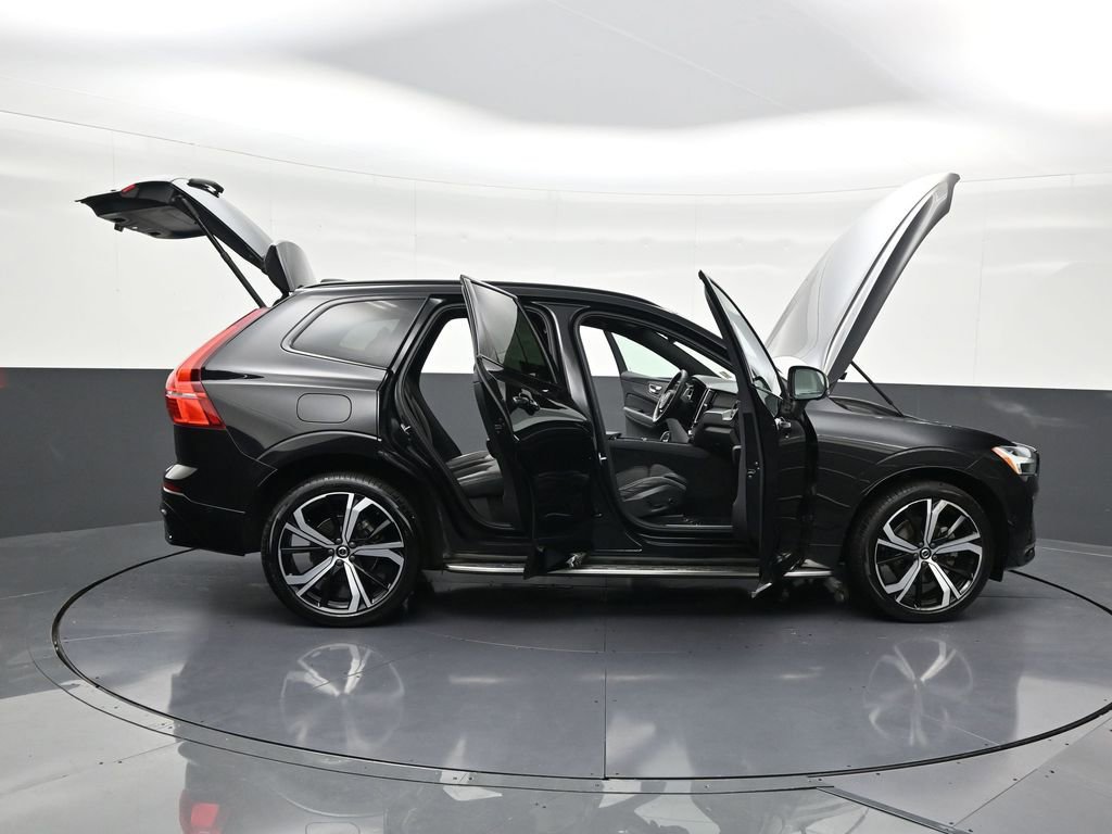 Certified 2022 Volvo XC60 B5 R-Design w/ Advanced Package AWD/4WD image 38