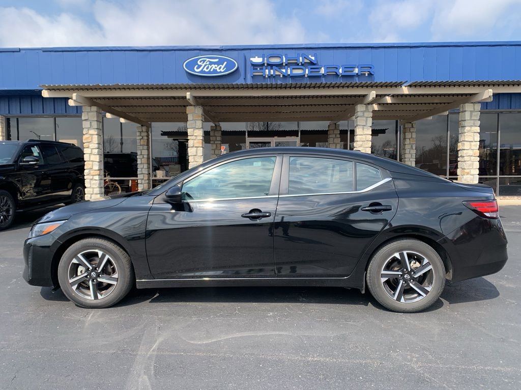 Used 2025 Nissan Sentra SV FWD image 6