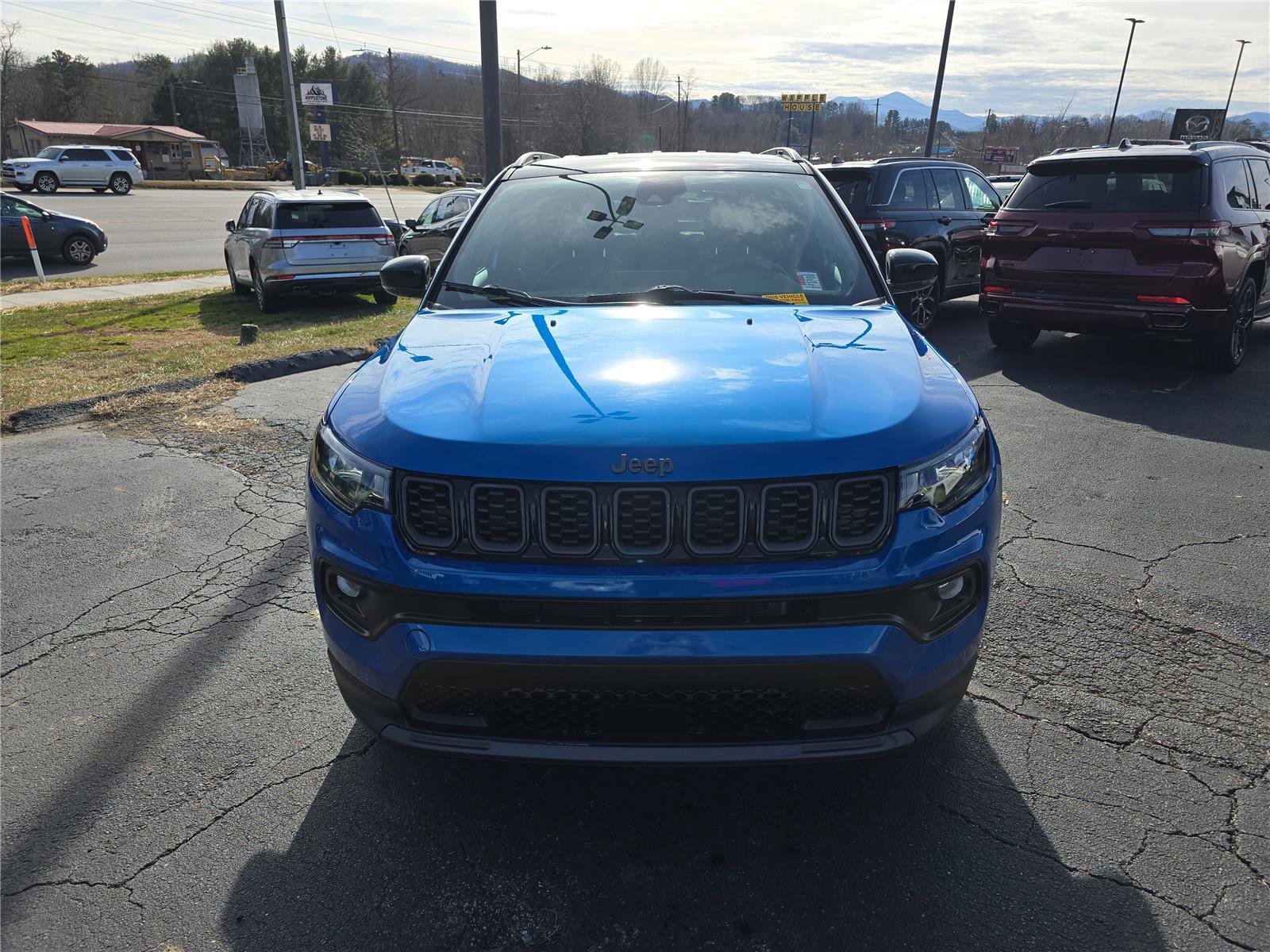 Used 2026 Jeep Compass Limited image 9