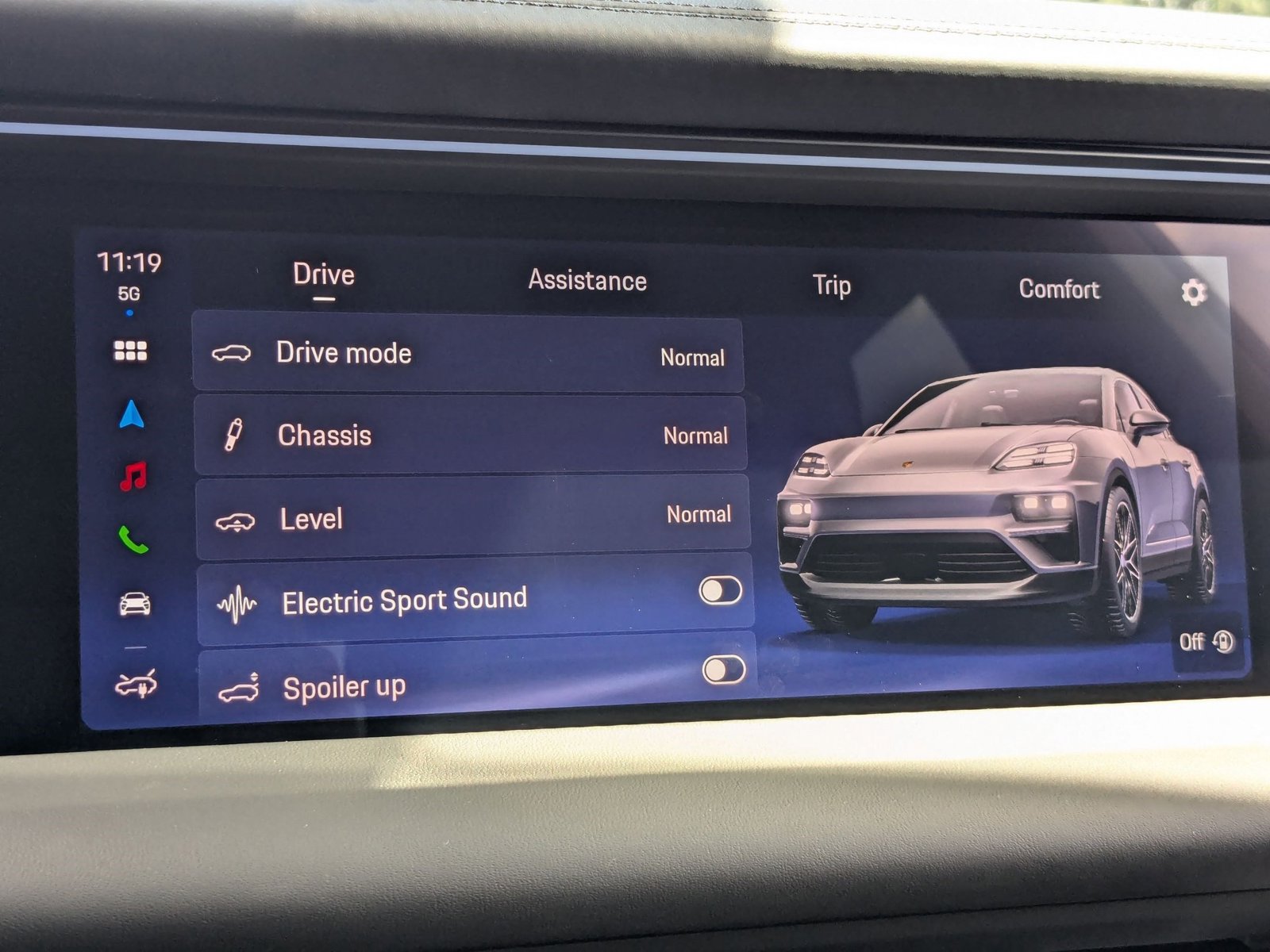 New 2025 Porsche Macan Turbo Electric AWD/4WD image 19