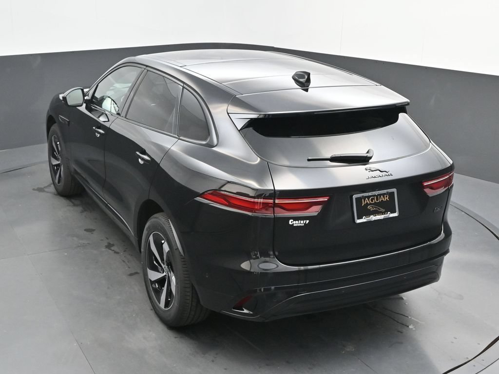 New 2026 Jaguar F-PACE R-Dynamic S AWD/4WD image 32