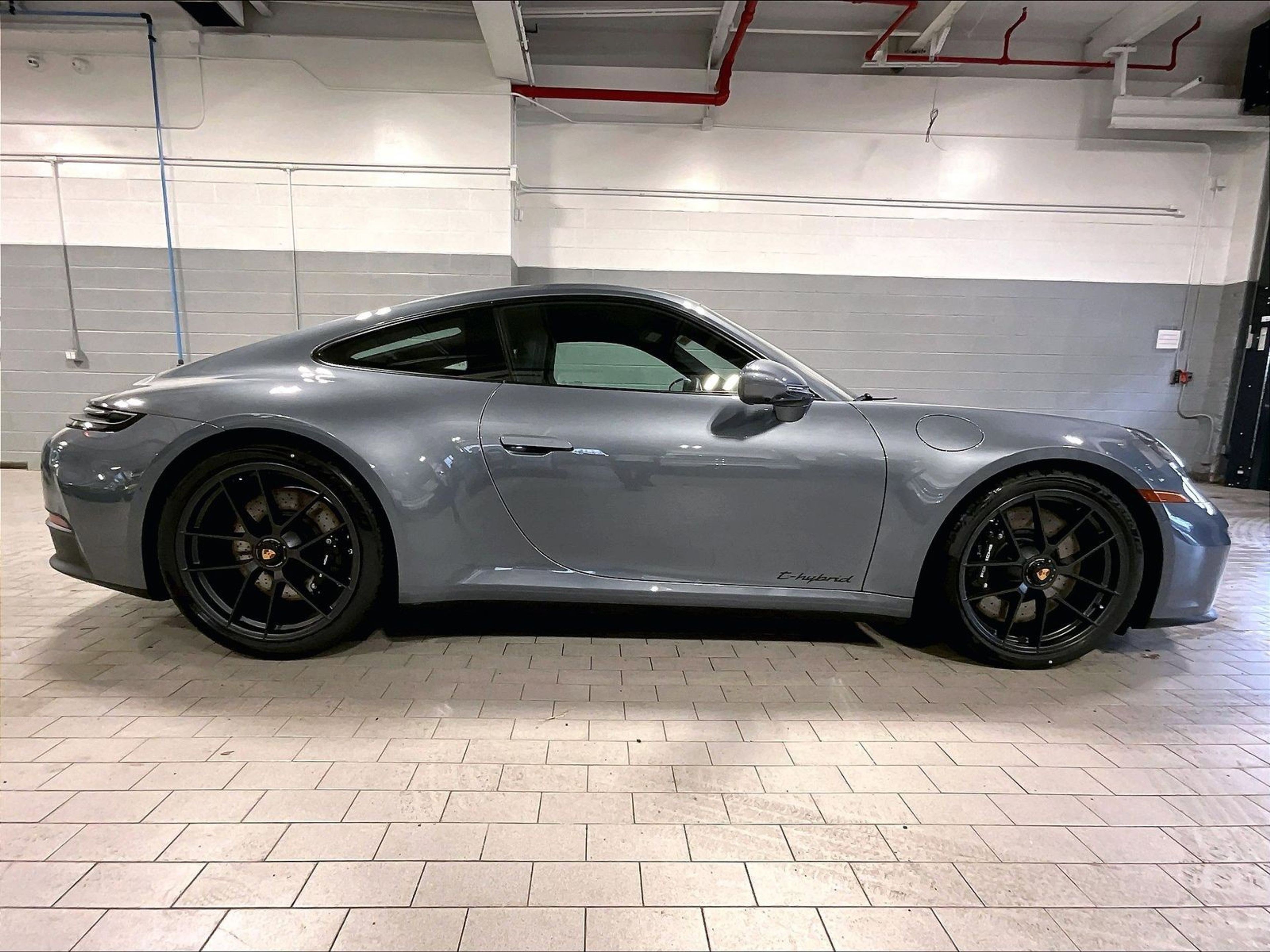 New 2026 Porsche 911 Carrera 4 GTS image 6