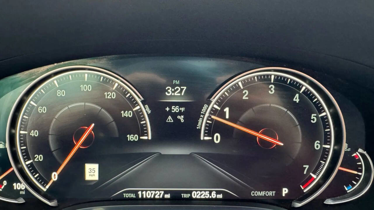 Used 2016 BMW 750i xDrive image 30