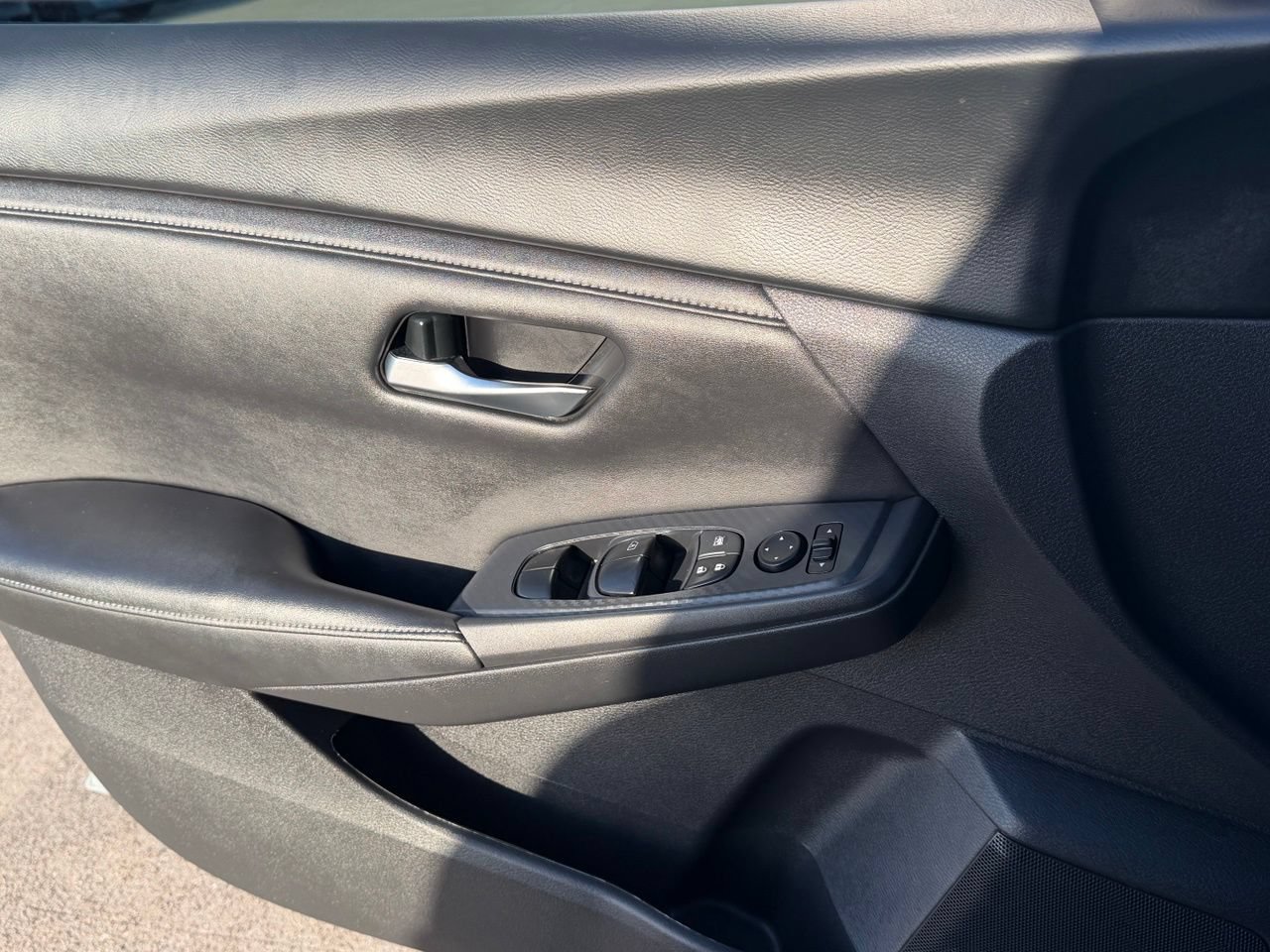 Certified 2024 Nissan Sentra SV w/ All-Weather Package FWD image 28