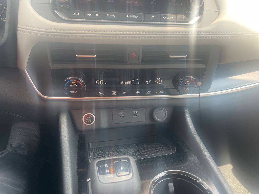 Used 2023 Nissan Rogue SV AWD/4WD image 22