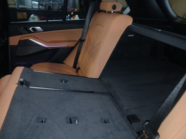 Used 2025 BMW X5 M60i image 45