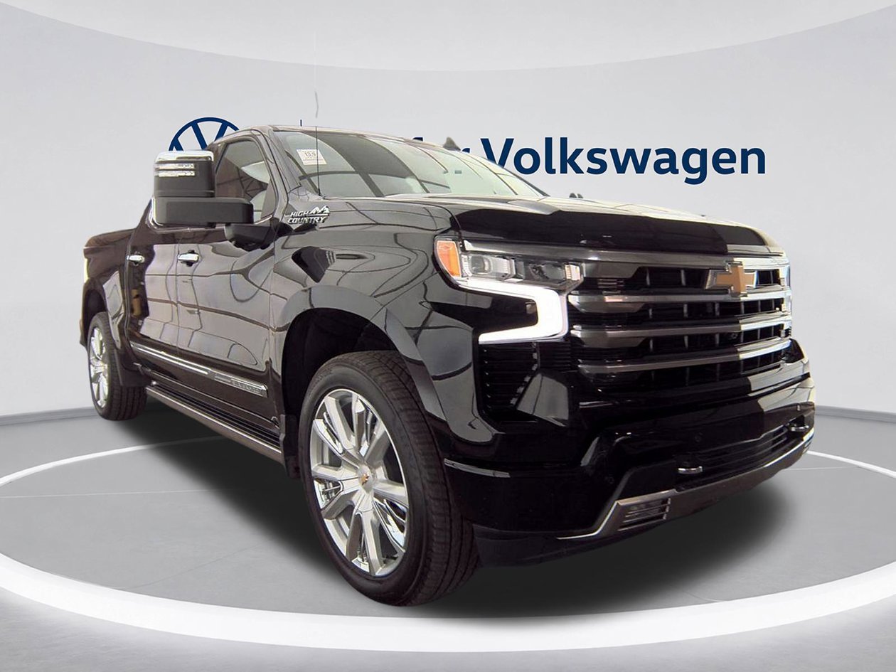 Used 2026 Chevrolet Silverado 1500 High Country w/ High Country Premium Package AWD/4WD image 4