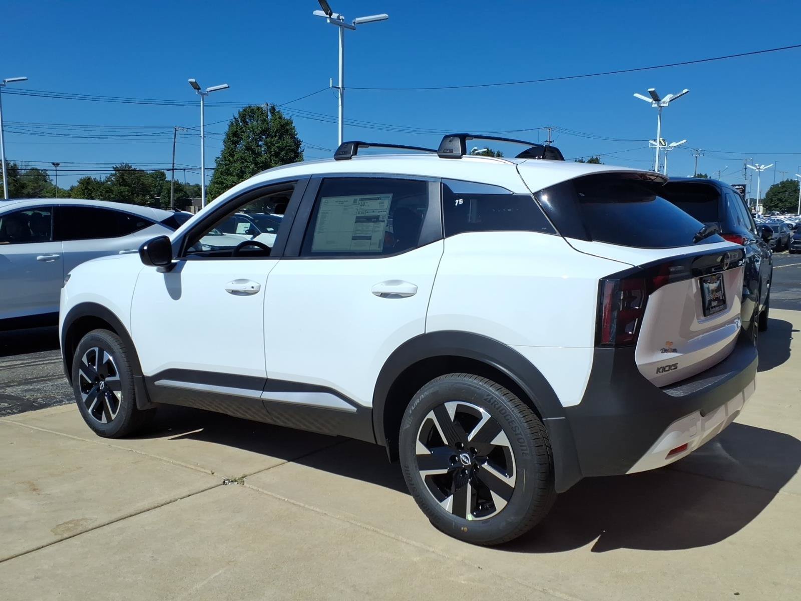 New 2027 Nissan Kicks SV AWD/4WD image 7
