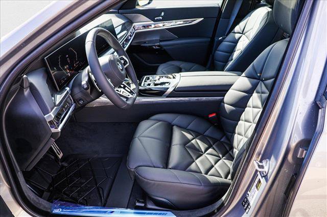 Used 2025 BMW 740i xDrive AWD/4WD image 12