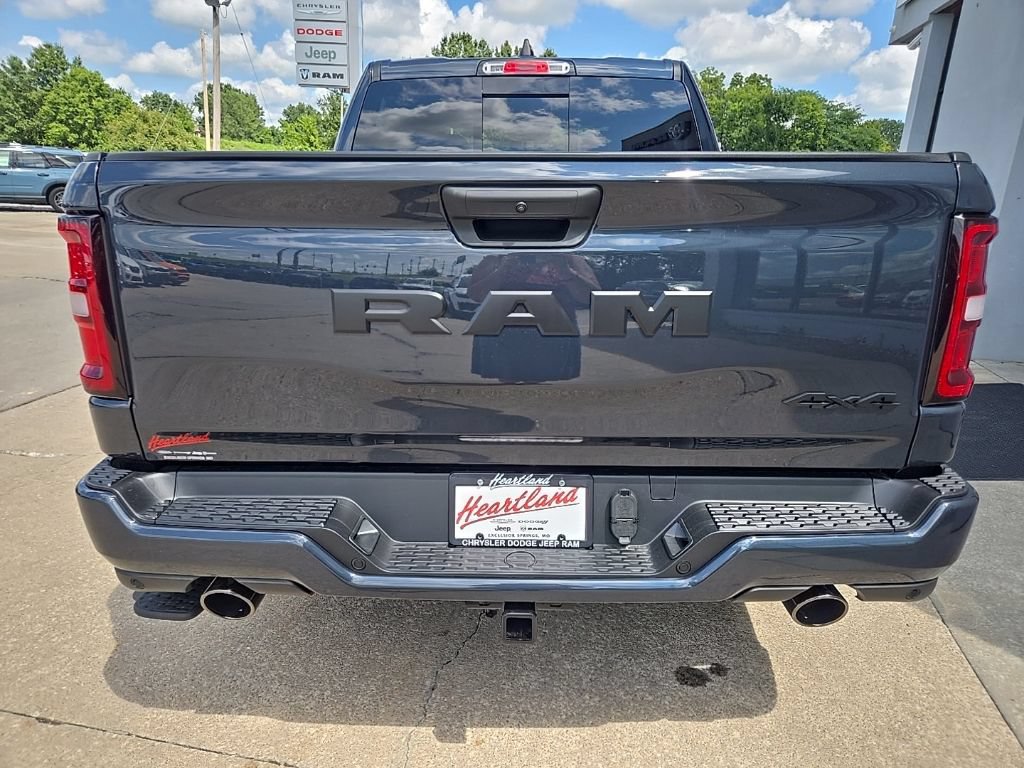 New 2027 RAM 1500 Express AWD/4WD image 8