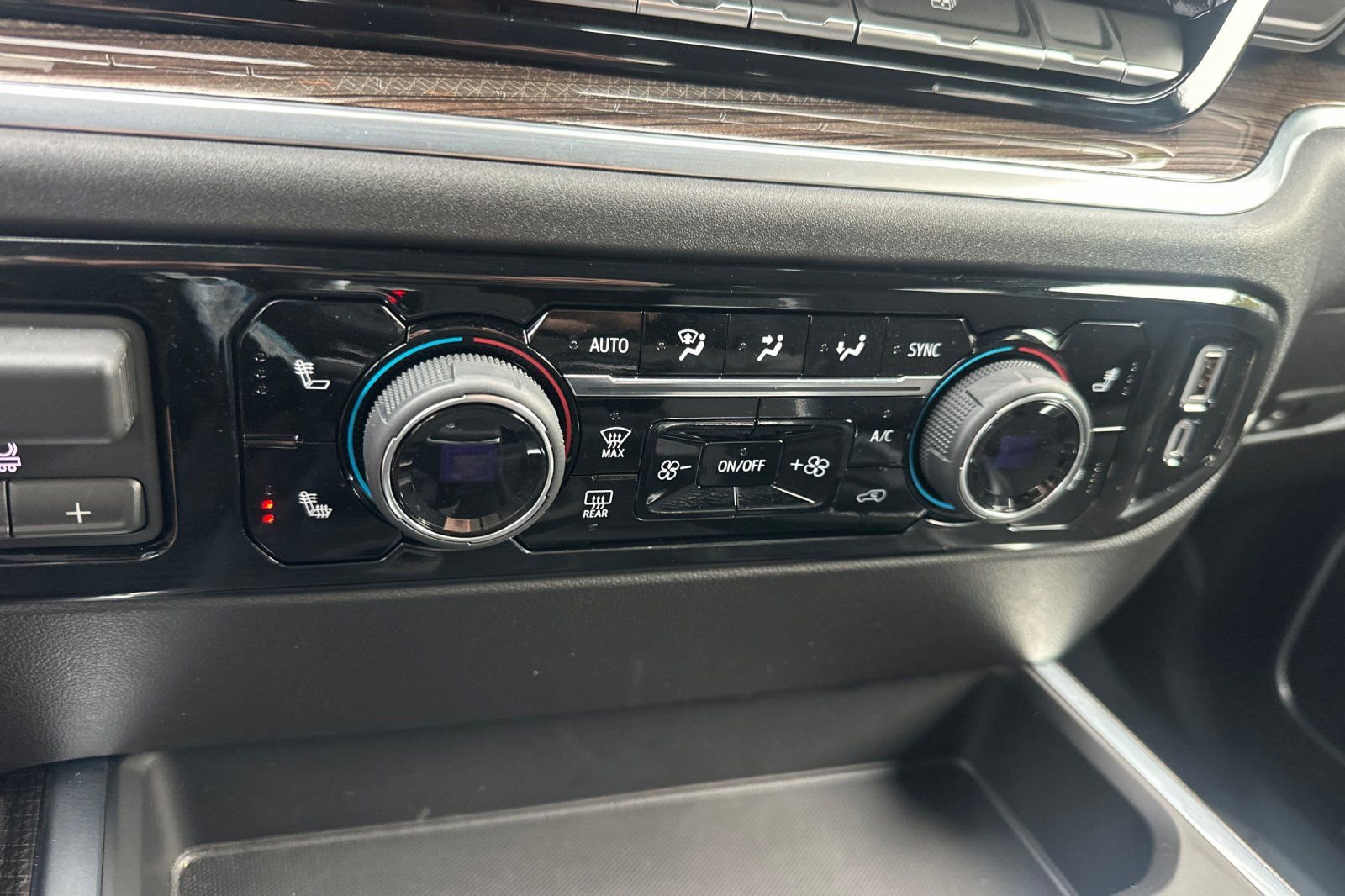 Used 2026 Chevrolet Silverado 1500 RST w/ All Star Edition Plus image 27