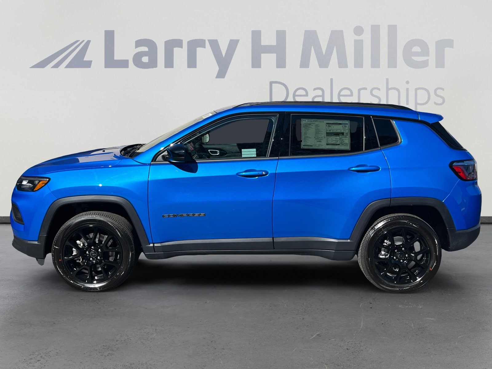 New 2026 Jeep Compass Latitude image 2