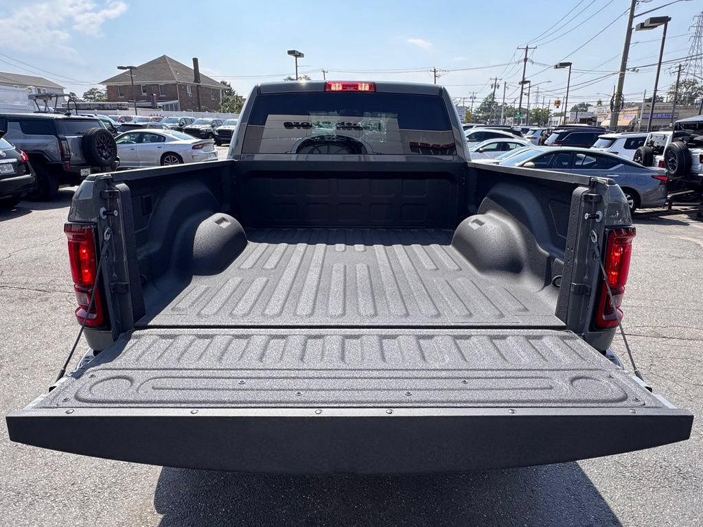 New 2026 RAM 2500 Big Horn AWD/4WD image 7