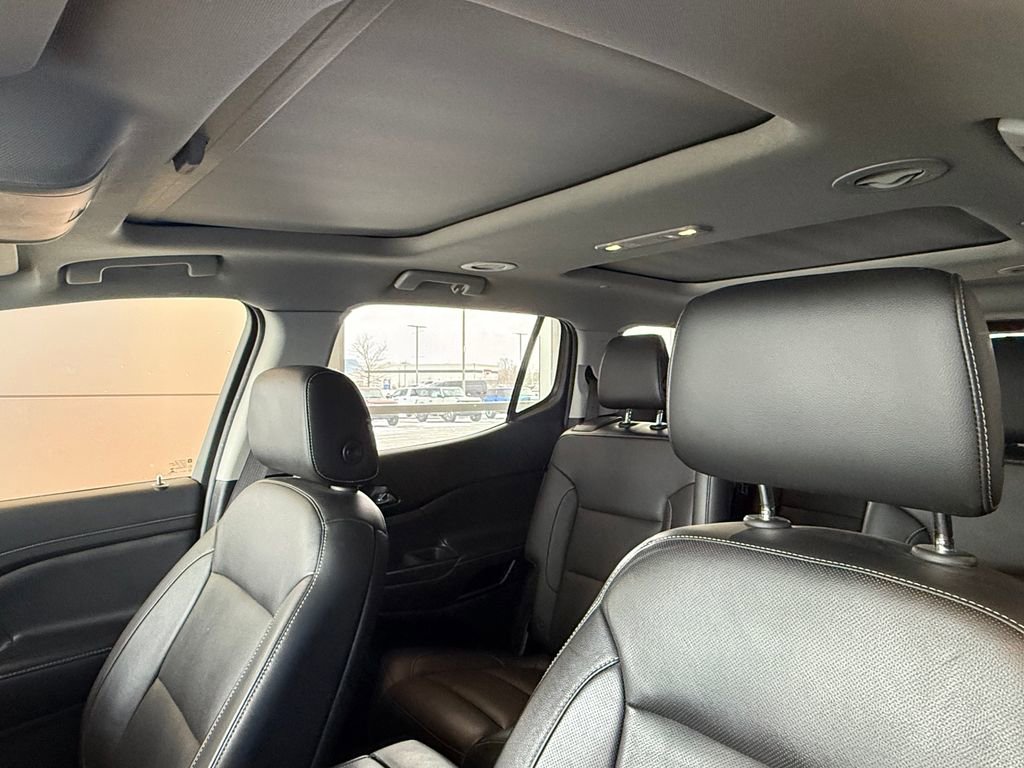 Used 2019 GMC Acadia SLT image 16